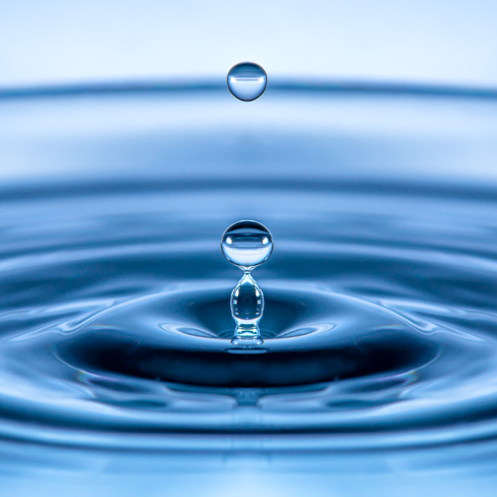 http://www.pmkelly.com/wp/wp-content/uploads/2014/09/Teardrops-980x980.jpg